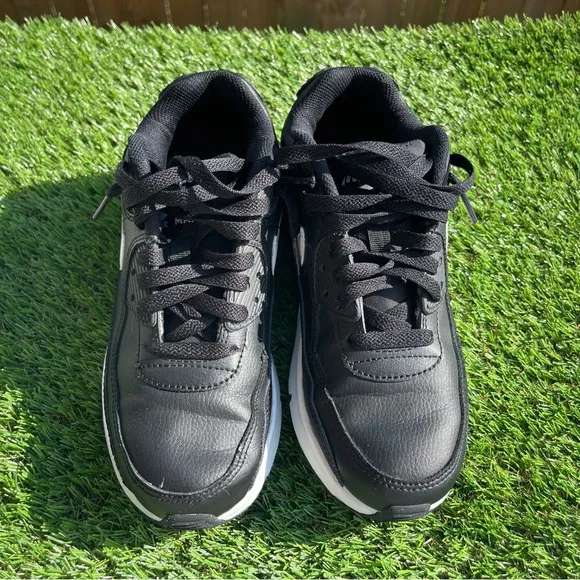 Nike Air Max 90 (GS) Size 4Y Black/White