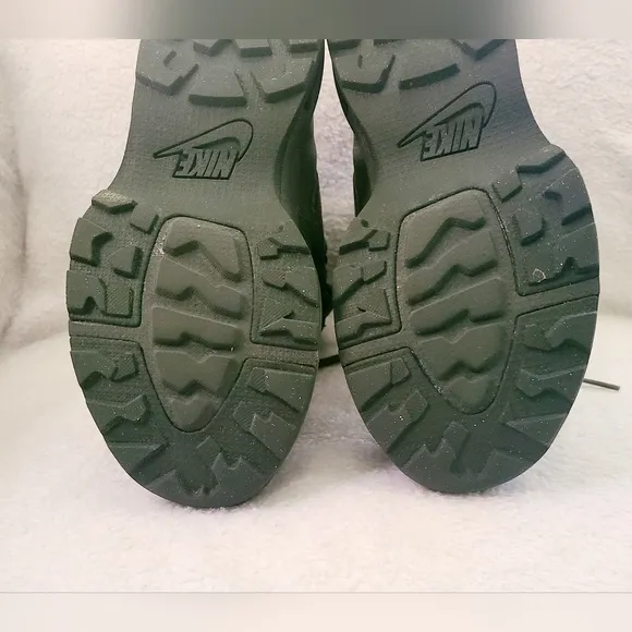 Nike Air Max Goaterra 2.0 GS Boots Green Black DC9515 300 - SIZE 7Y = 8.5 WOMENS