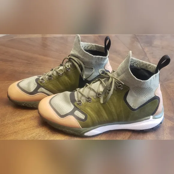 NIKE AIR ZOOM TALARIA MID FLYKNIT PREMIUM  GREEN Mens Shoes Size 12