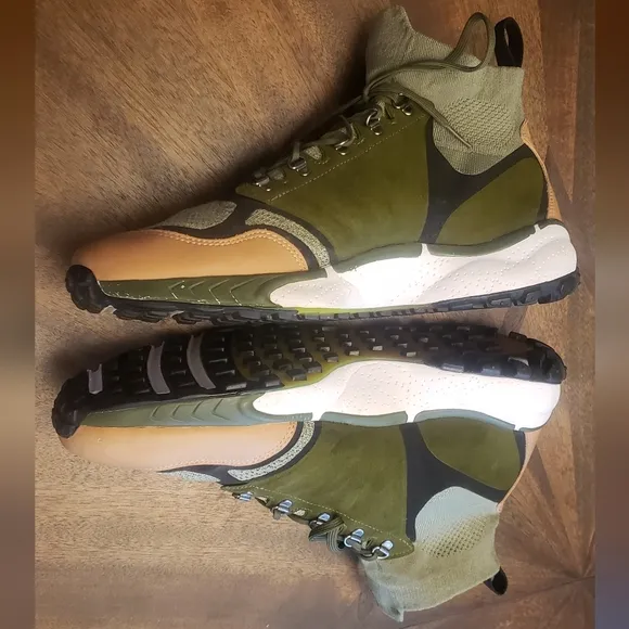 NIKE AIR ZOOM TALARIA MID FLYKNIT PREMIUM  GREEN Mens Shoes Size 12
