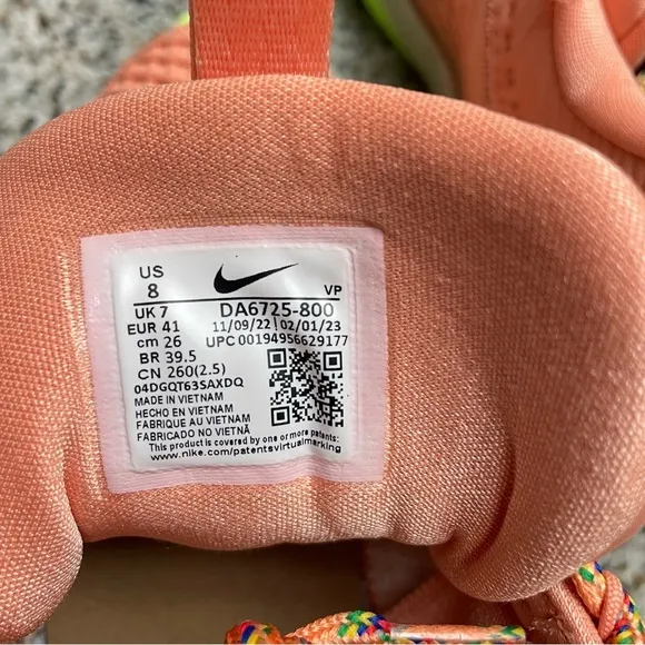 Nike Cosmic Unity Apicot Agate Mens 8 Sneakers Shoes NWOT Orange Green Casual