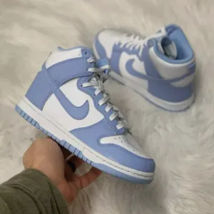 Nike Dunk Low Womens Casual Sneaker Shoes White Blue DD1869-107 VNDS Size 5