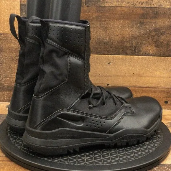 NIKE SFB FIELD 2 TACTICAL 8” COMBAT MENS  SHOES BLACK LEATHER BOOTS SIZE 15