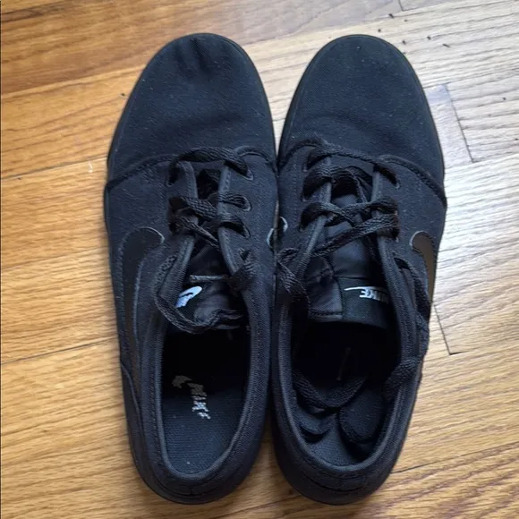 Nike Toki Low Triple Black Canvas Men Casual Sneaker Shoe