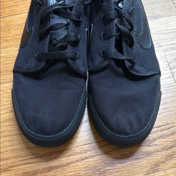 Nike Toki Low Triple Black Canvas Men Casual Sneaker Shoe