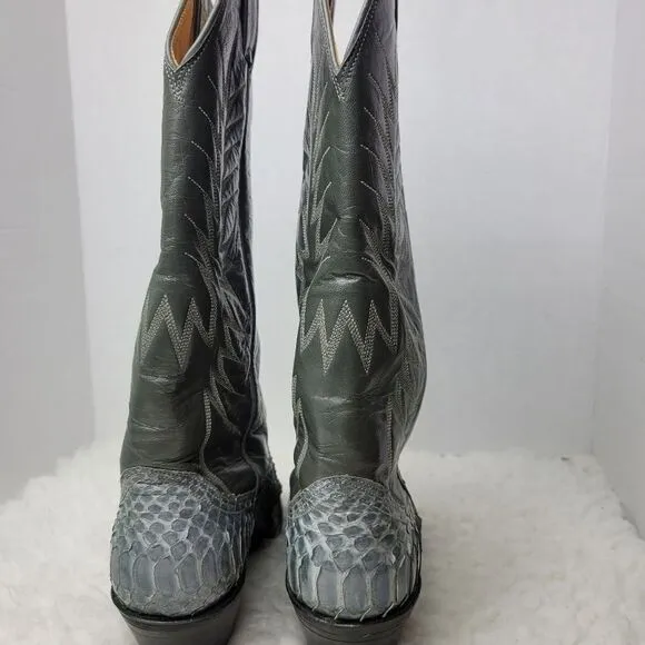 Nocona Vintage Boots Women’s Size 6.5 Gray Snake Print Western Cowboy Shoes