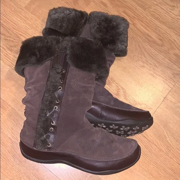 NWOB The North Face Jozie Boots