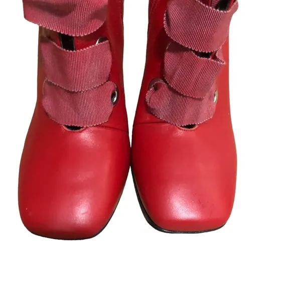 NWOT- ERMANNO SCERVINO WOMAN ANKLE BOOTS RED SIZE 6.5 SOFT LEATHER