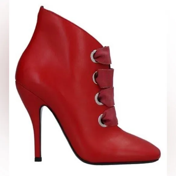 NWOT- ERMANNO SCERVINO WOMAN ANKLE BOOTS RED SIZE 6.5 SOFT LEATHER