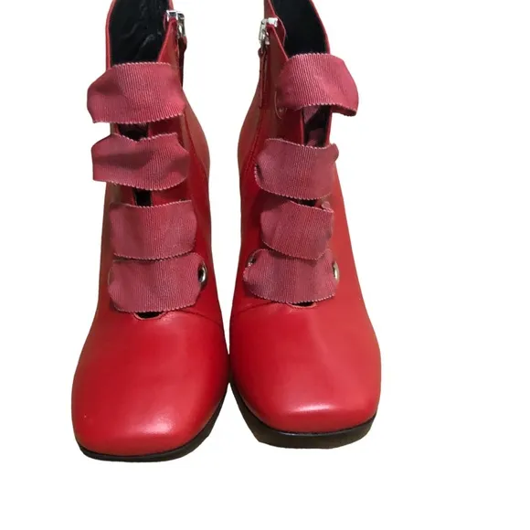 NWOT- ERMANNO SCERVINO WOMAN ANKLE BOOTS RED SIZE 6.5 SOFT LEATHER