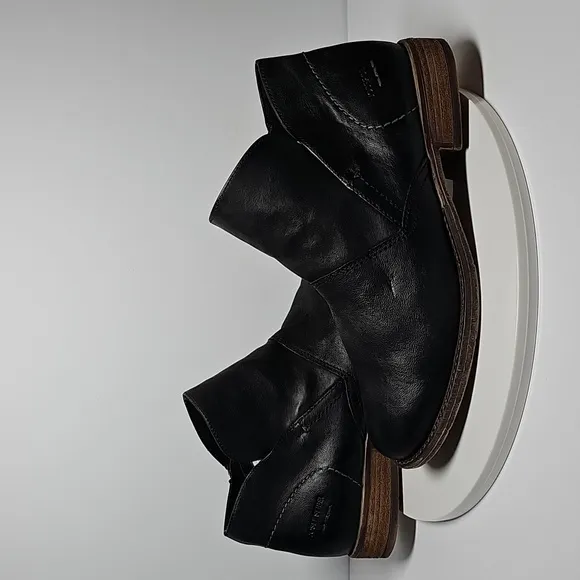 NWOT Josef Seibel Sienna 81 V-Cut Bootie Ankle Boots Leather Black Washed 40 8.5