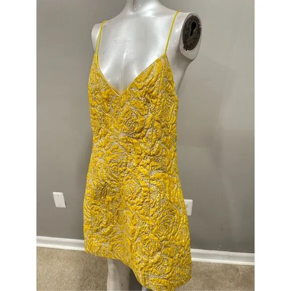 NWT Alice   Olivia Tayla Structured Jacquard Mini Dress Gold Size 10 $295