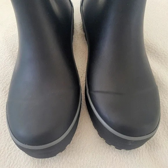 NWT CHOOKA Everyday Neoprene Waterproof Slip On Chelsea Rubber Ankle Rain Boots