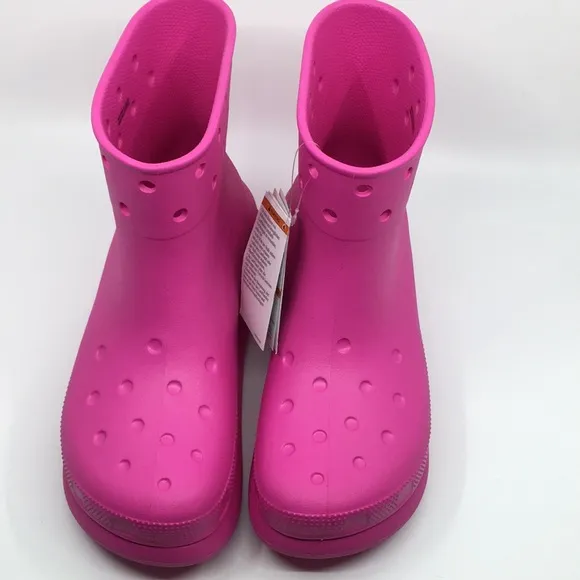 NWT Crocs Classic Crush Rain Boots Shoes Pink men’s 10 women’s 12