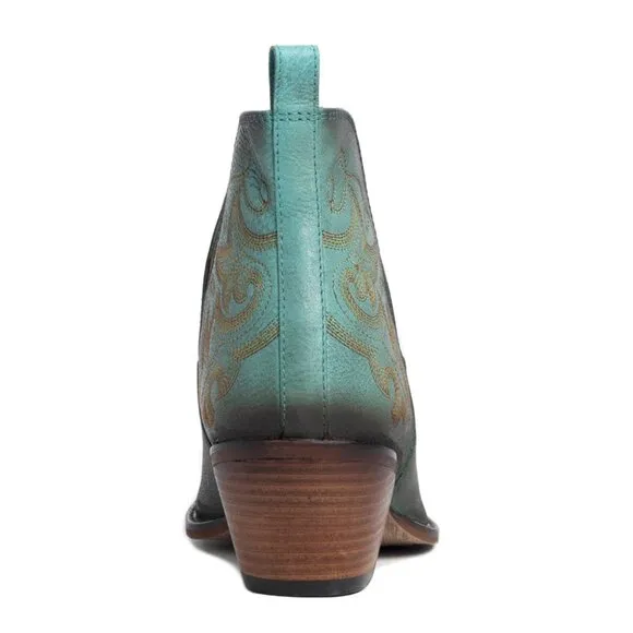 NWT Leather Western Embroidered Booties Boots