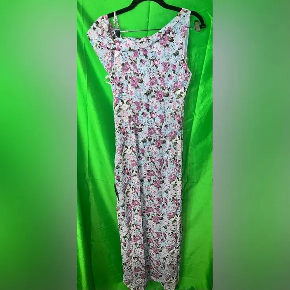 NWT Lulus Dress size Small