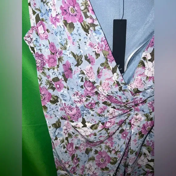 NWT Lulus Dress size Small