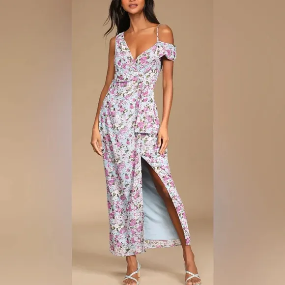 NWT Lulus Dress size Small