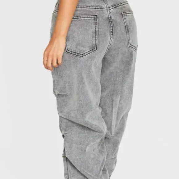NWT - PLT Washed Grey Ruched Straight Leg Denim Jeans - Size 4