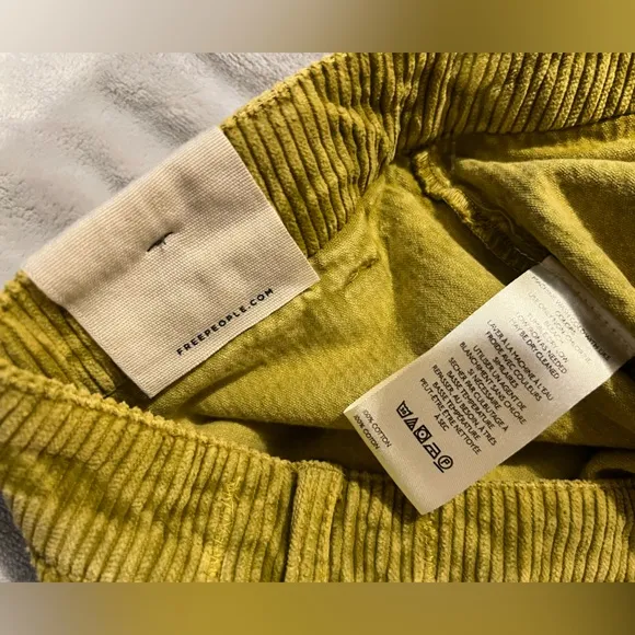 NWT We The Free Gala-Vanting Cord Low Rise Mini Skort Yellow Green Size 30