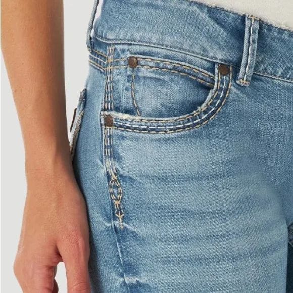 NWT WRANGLER Retro Sadie Low-rise Size 17x34