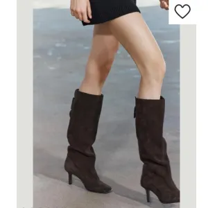 NWT ZARA 100% COW LEATHER WIDE SHAFT SUEDE SIZE 6🚨PRICE FIXED NON DISCOUNT