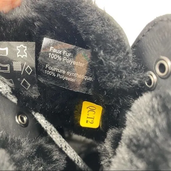 NWT DR Martens 1460 Serena boots 8
