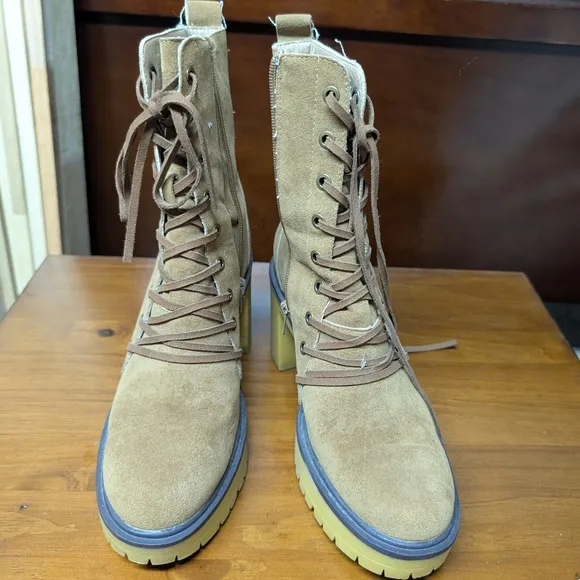 Oasis Brown Lace-Up Boots with Rugged Sole