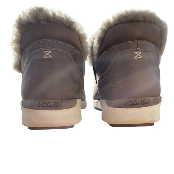 OluKai Malua Hulu Warm Taupe Off White Winter Shearling Lined Slip On Boots 7.5