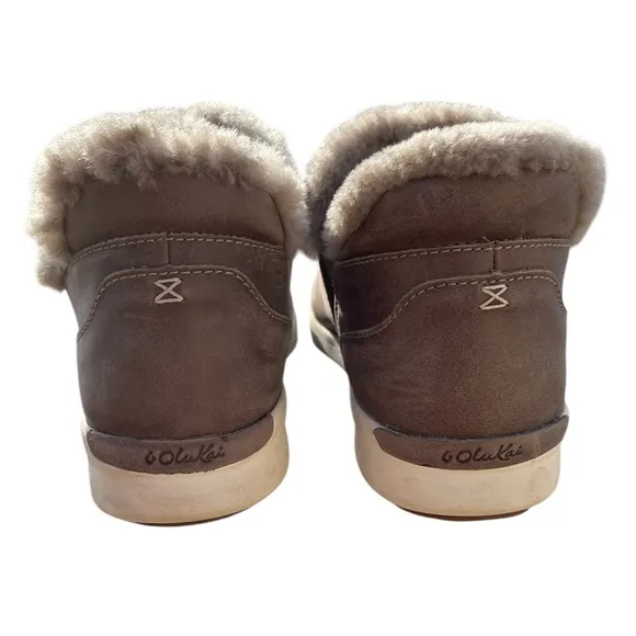OluKai Malua Hulu Warm Taupe Off White Winter Shearling Lined Slip On Boots 7.5