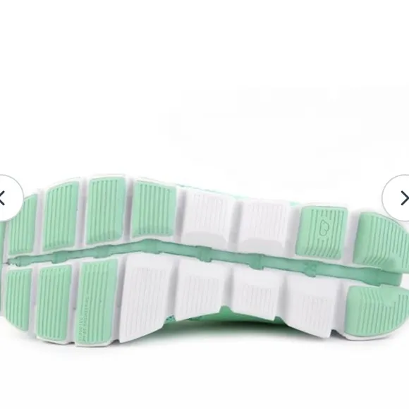 On Clouds of Comfort: Gently Loved Women's Size 8 Seafoam Green Shoes