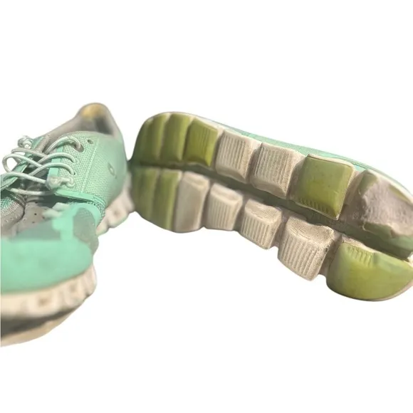 On Clouds of Comfort: Gently Loved Women's Size 8 Seafoam Green Shoes