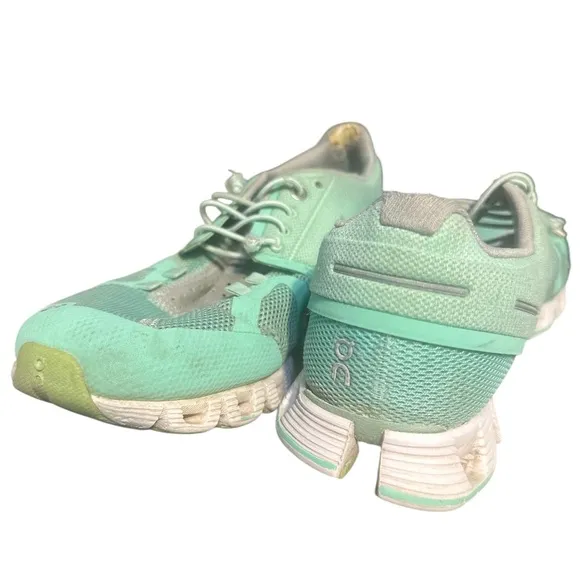 On Clouds of Comfort: Gently Loved Women's Size 8 Seafoam Green Shoes