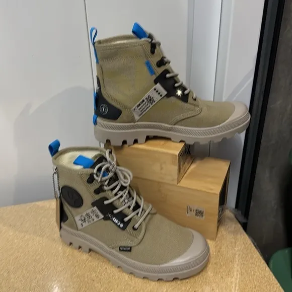 Palladium Pampa Witch Queen Boots (S3)