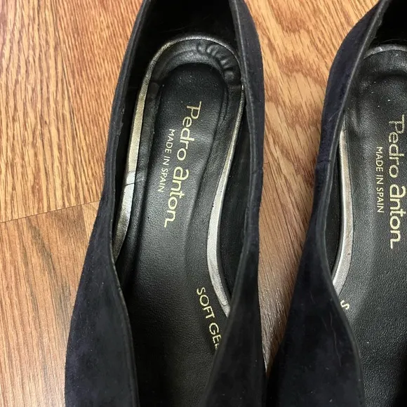 Pedro Anton Navy Women's Suede Shoes Flats Size 36 or  5.5-6.