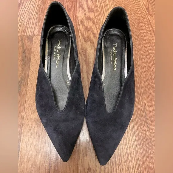 Pedro Anton Navy Women's Suede Shoes Flats Size 36 or  5.5-6.