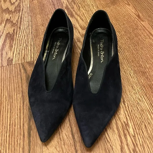 Pedro Anton Navy Women's Suede Shoes Flats Size 36 or  5.5-6.