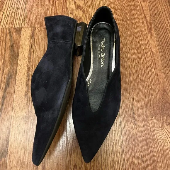 Pedro Anton Navy Women's Suede Shoes Flats Size 36 or  5.5-6.