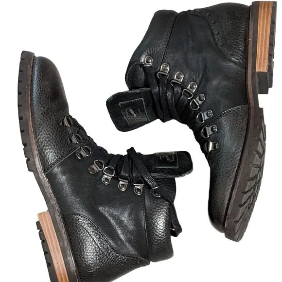 Penguin black leather lace up chukka round toe ankle boots logo  men's size 8