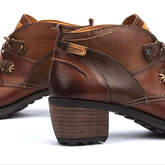 PIKOLINOS Ankle Boots in Cuero Leather Lace Up Block Heel Round Toe