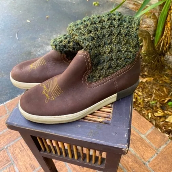 PUMA Leg Warmer Boots Slip Ons