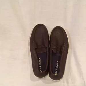 Q) Men’s Cole Haan , Brand New Shoes