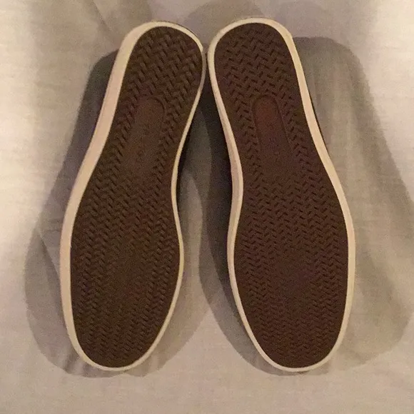 Q) Men’s Cole Haan , Brand New Shoes