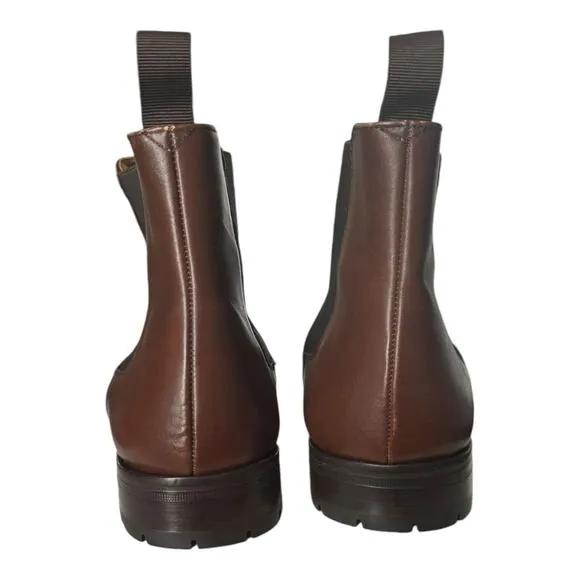 Qüero handmade Spanish Chelsea leather brown boots size 9