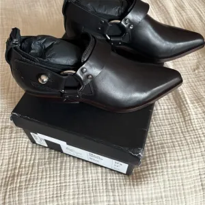 Rag &amp; Bone Black Leather Ankle Boots, size 37.5/7.5, NWT