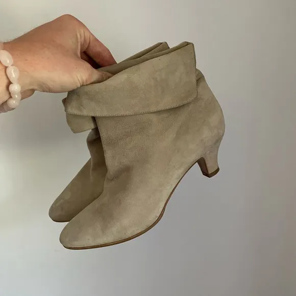 Ralph Lauren Purple Label Fold Over Heeled Boots Womens Size 7.5