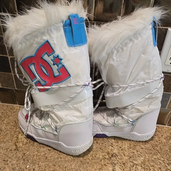 RARE! DC SHOES CHALET BOOT WOMEN'S WHITE/PINK WINTER BOOTS