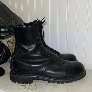 Red Wing 90s Steel toe zip up fire or combat boots size 11.5