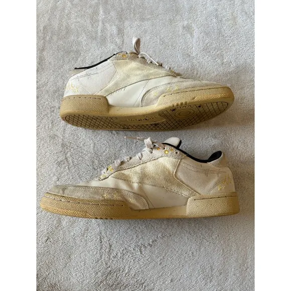 Reebok Looney Tunes Club C Revenge Sneakers Casual Shoes, Size 11