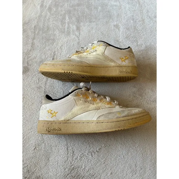Reebok Looney Tunes Club C Revenge Sneakers Casual Shoes, Size 11
